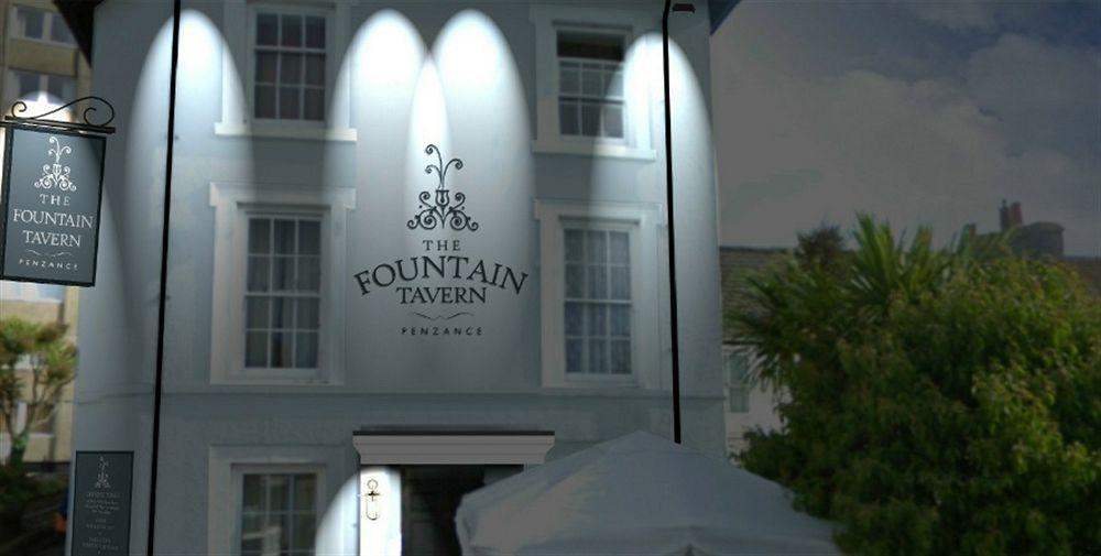 فندق بينزانسفي  The Fountain Tavern المظهر الخارجي الصورة