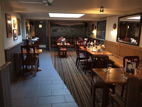 فندق بينزانسفي  The Fountain Tavern المظهر الخارجي الصورة