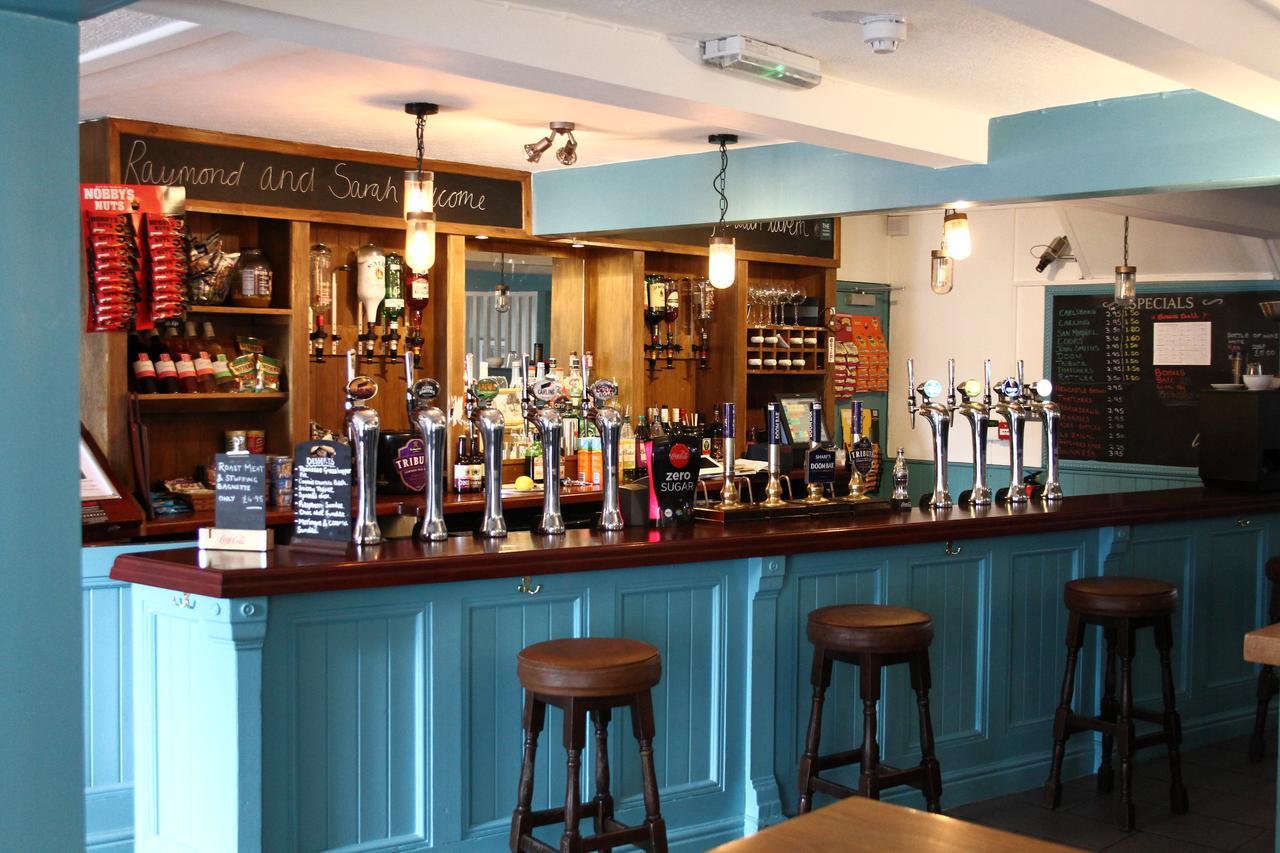 فندق بينزانسفي  The Fountain Tavern المظهر الخارجي الصورة
